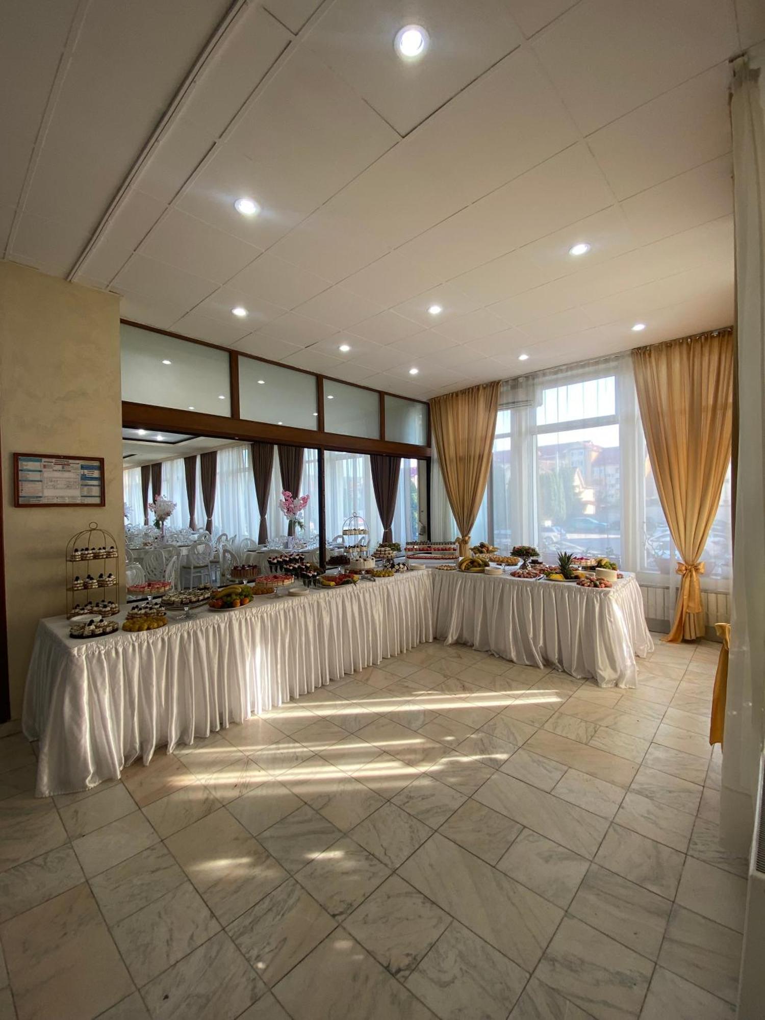 Hotel Diana บิสตริซา ภายนอก รูปภาพ