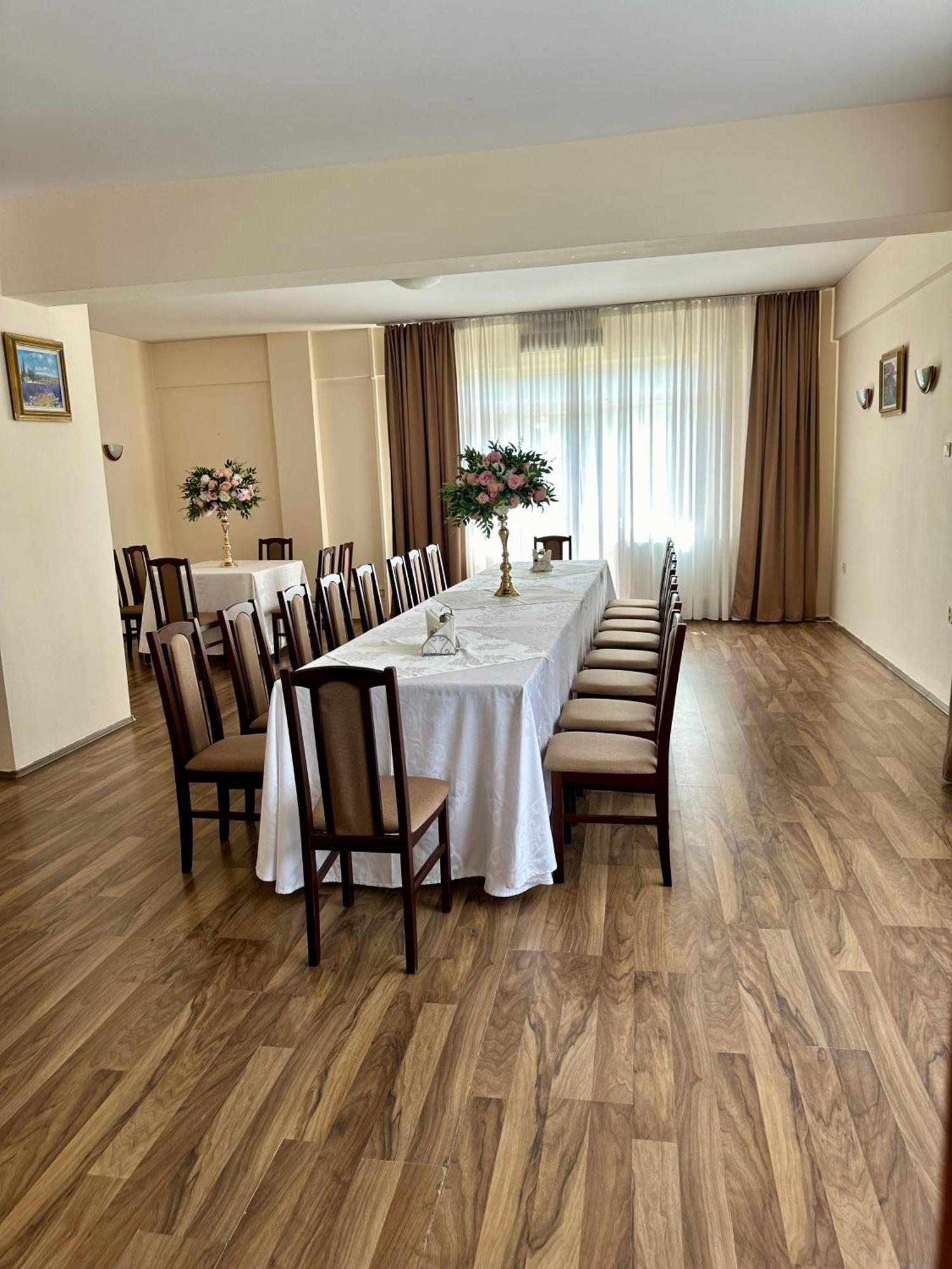 Hotel Diana บิสตริซา ภายนอก รูปภาพ